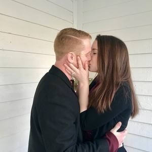 Meet your Posher, Alyson